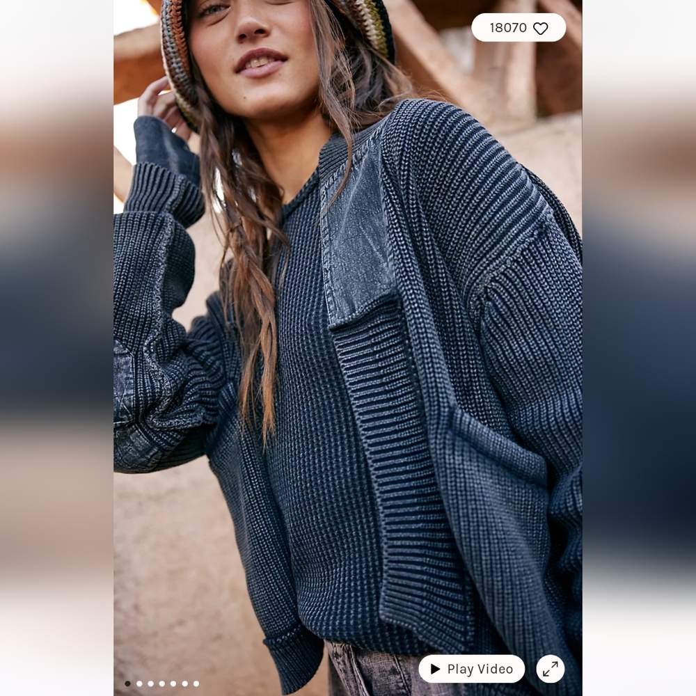 WE THE FREE - Women's Blue Sweater